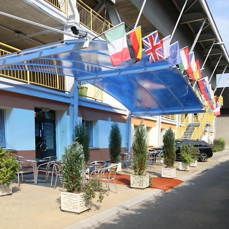 Hotel Gol Garni Olomouc Buitenkant foto