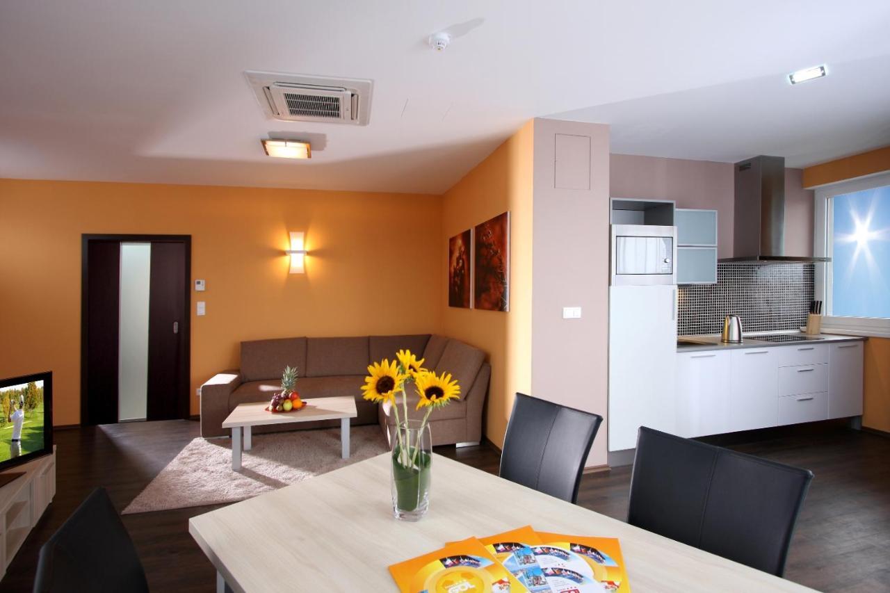 Hotel Gol Garni Olomouc Buitenkant foto
