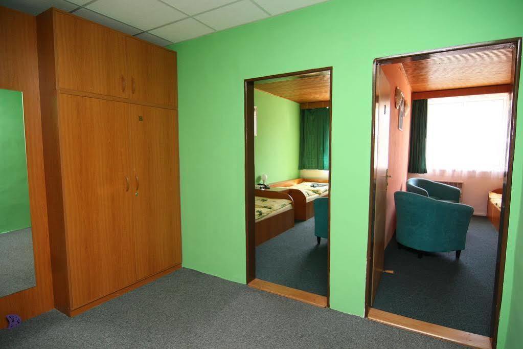Hotel Gol Garni Olomouc Buitenkant foto